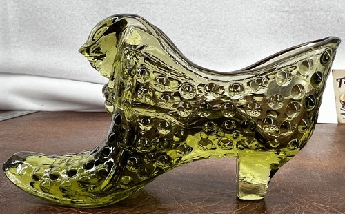 Vintage FENTON Vaseline Green URANIUM Glass Hobnail Cat Head Slipper Shoe - Picture 1 of 13