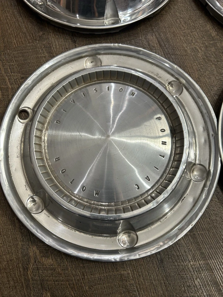(4) Juego de cubiertas de rueda de tapacubos Pontiac Bonneville Catalina 1961 vintage de 14" usadas Foto 2 de 4