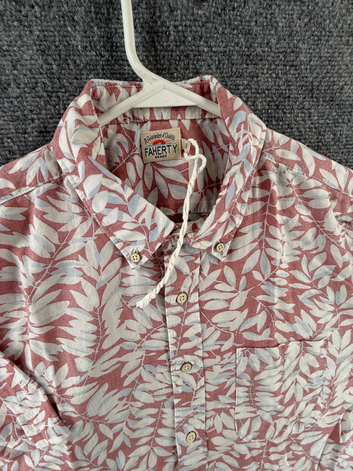 Faherty Large Button-Down Cotton Short Sleeve Flo… - image 9