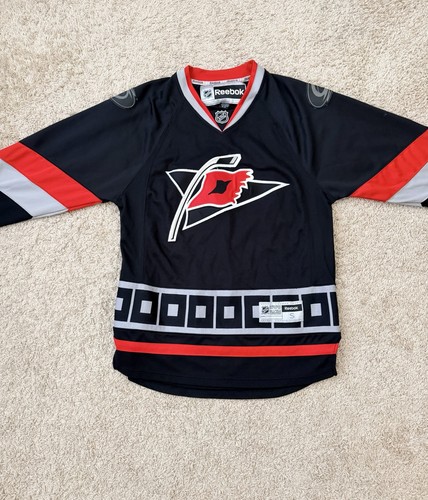Reebok Carolina Hurricanes Jersey Mens SZ S Black Good NHL Alternate Flag Logo