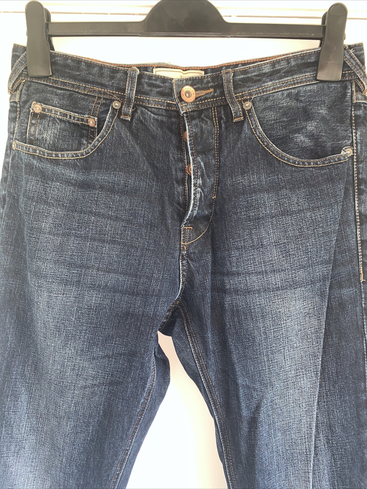 MENS JASPER CONRAN STRAIGHT LEG JEANS. DARK BLUE WITH FADING. 32R W32
