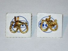 Vintage 1968 GULF OIL Republican ELEPHANT & Democratic DONKEY Political Pins!