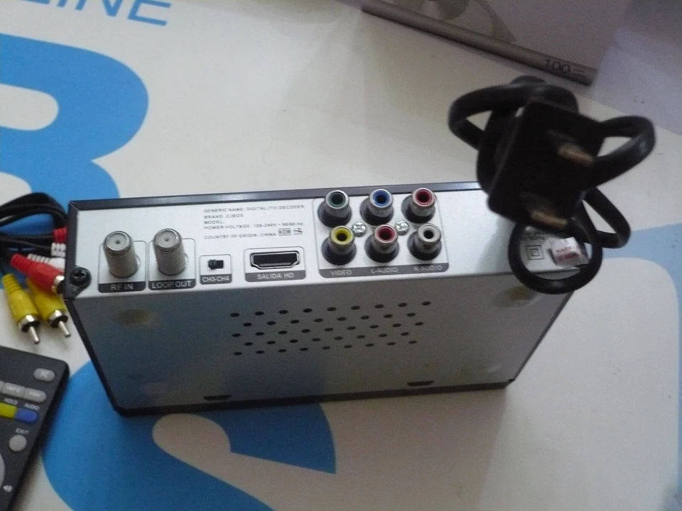 ZJBOX Digital TV Converter Box for Analog HDTV Live 1080P Record & Playback USB - Image 4 of 4