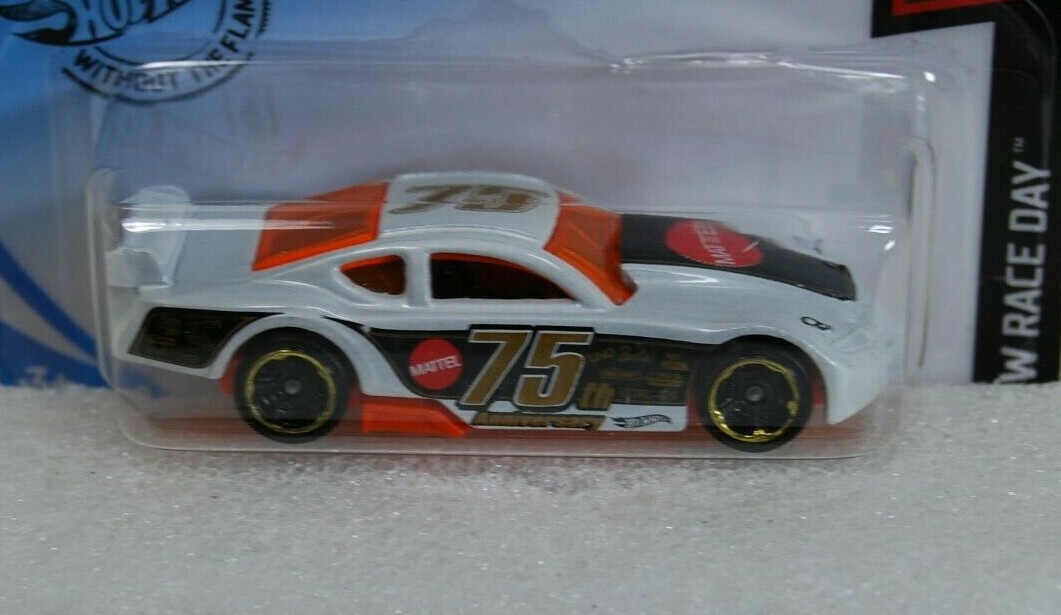 Hot Wheels 2020 Circle Tracker #101/250