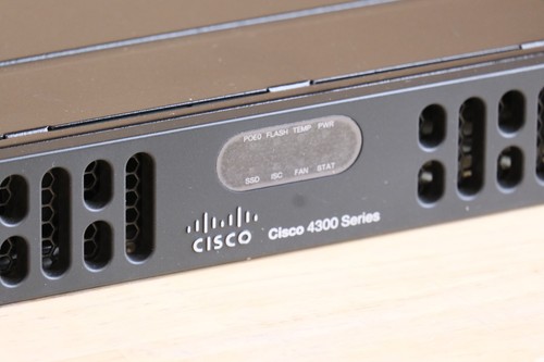 ✅ Cisco ISR4331/K9 - ISR4331 - Gigabit Integrated Service Router - Picture 4 of 4