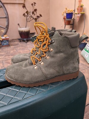 UGG Hilmar Boot