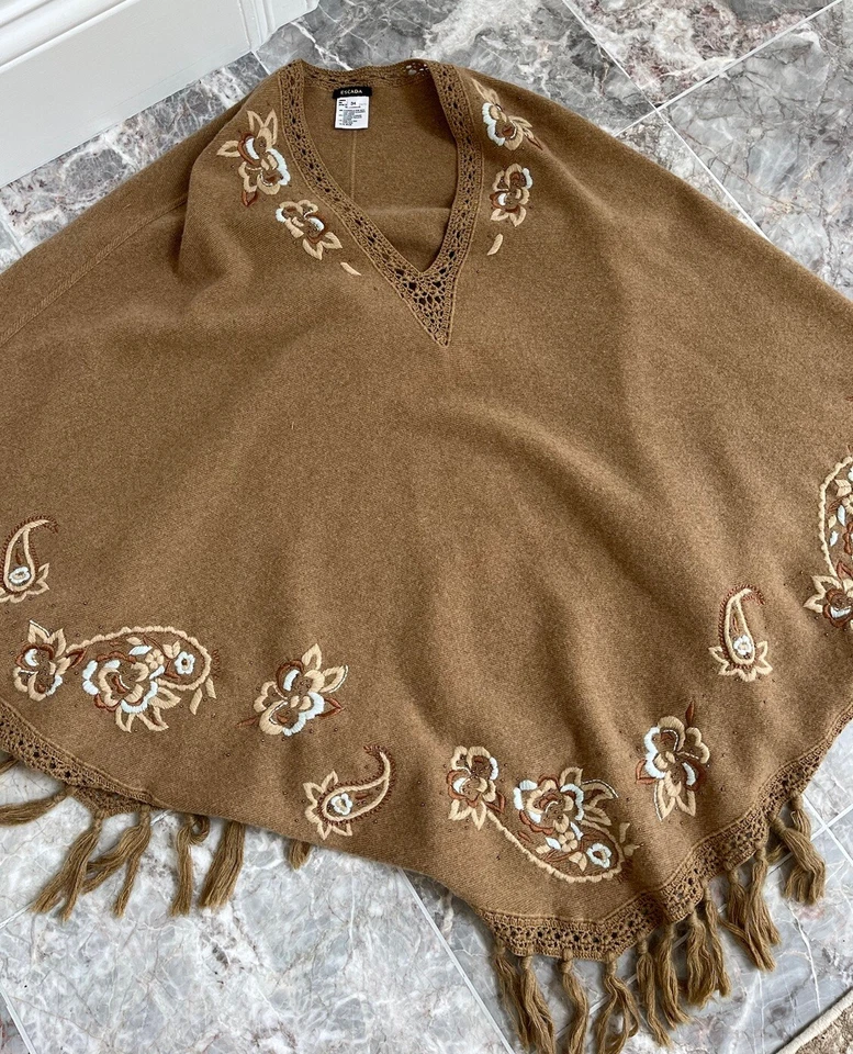 Poncho Escada marrón claro cachemir/lana con flecos alemán 34 pequeño Foto 3 de 4