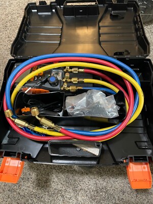 Testo 550 Digital Manifold Gauges Tool Kit 