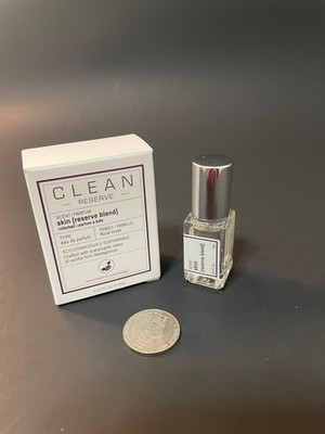 CLEAN  RESERVE : SKIN  GENDERFREE : EAU DE PARFUM MINI ROLLERBALL .10 fl oz