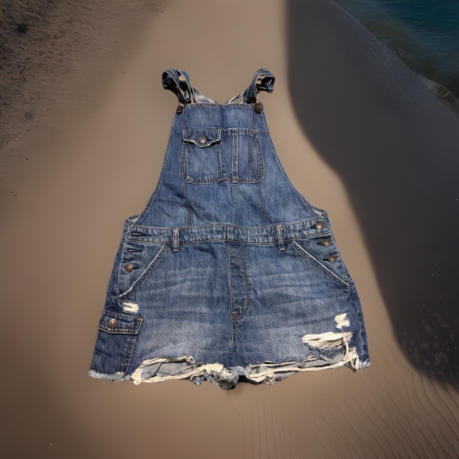 American Eagle Women's Denim Overall Shorts Size Large NWOT