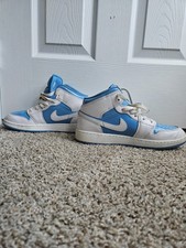 Jordan 1 / Glossy/ Worn / Blue and white / a little dirty