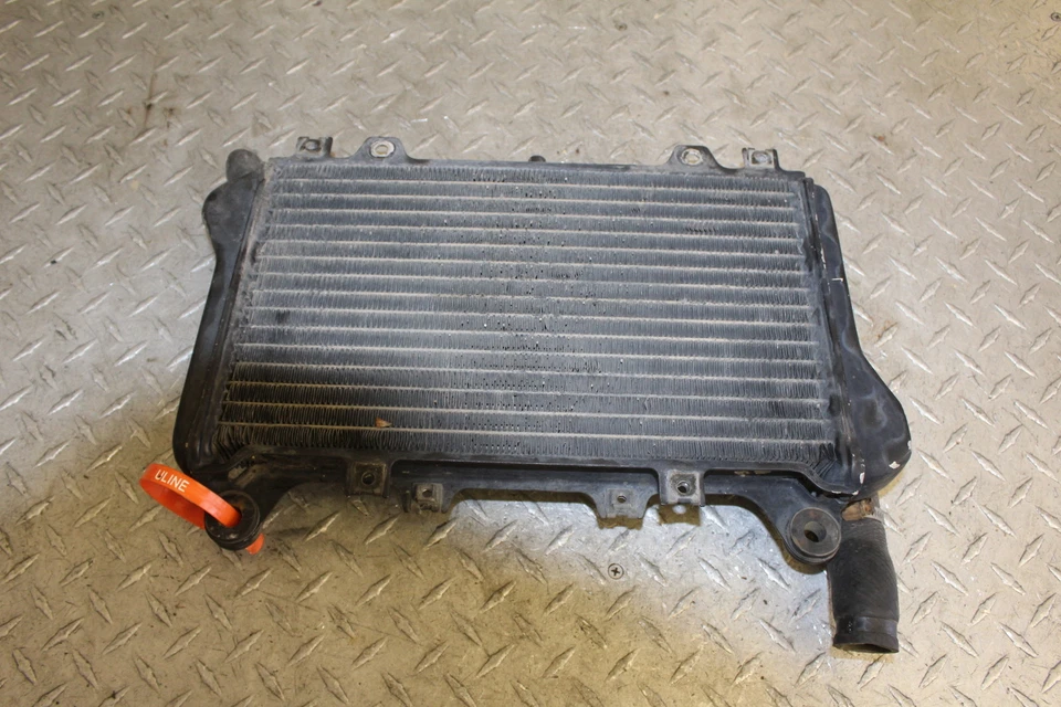 1989 KAWASAKI NINJA 750R ZX750F РАДИАТОР ДВИГАТЕЛЯ РАДИАТОР ОХЛАЖДЕНИЯ РАДИАТОР - Изображение 4 из 4