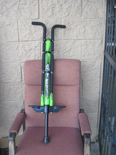 thruster pogo stick pink
