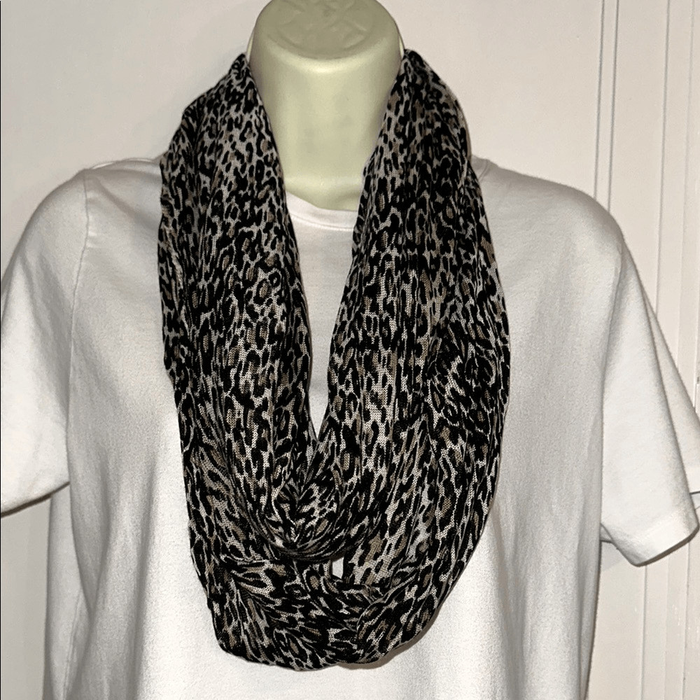Leopard Print Polyester Knit Infinity Scarf - image 1