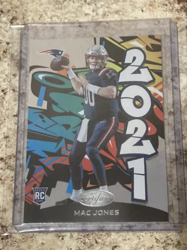 2021 PANINI CERTIFIED Mac Jones GRAFFITI INSERT #20 Holo Rookie Patriots