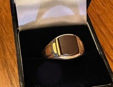 Gorgeous 9ct Gold Men’s Signet Ring With Cushion Shaped Carnelian 1958.  Rose