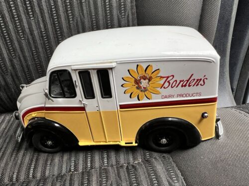 1950 Borden's Milk Panel Delivery Truck Dairy Products Van w Milk Crates