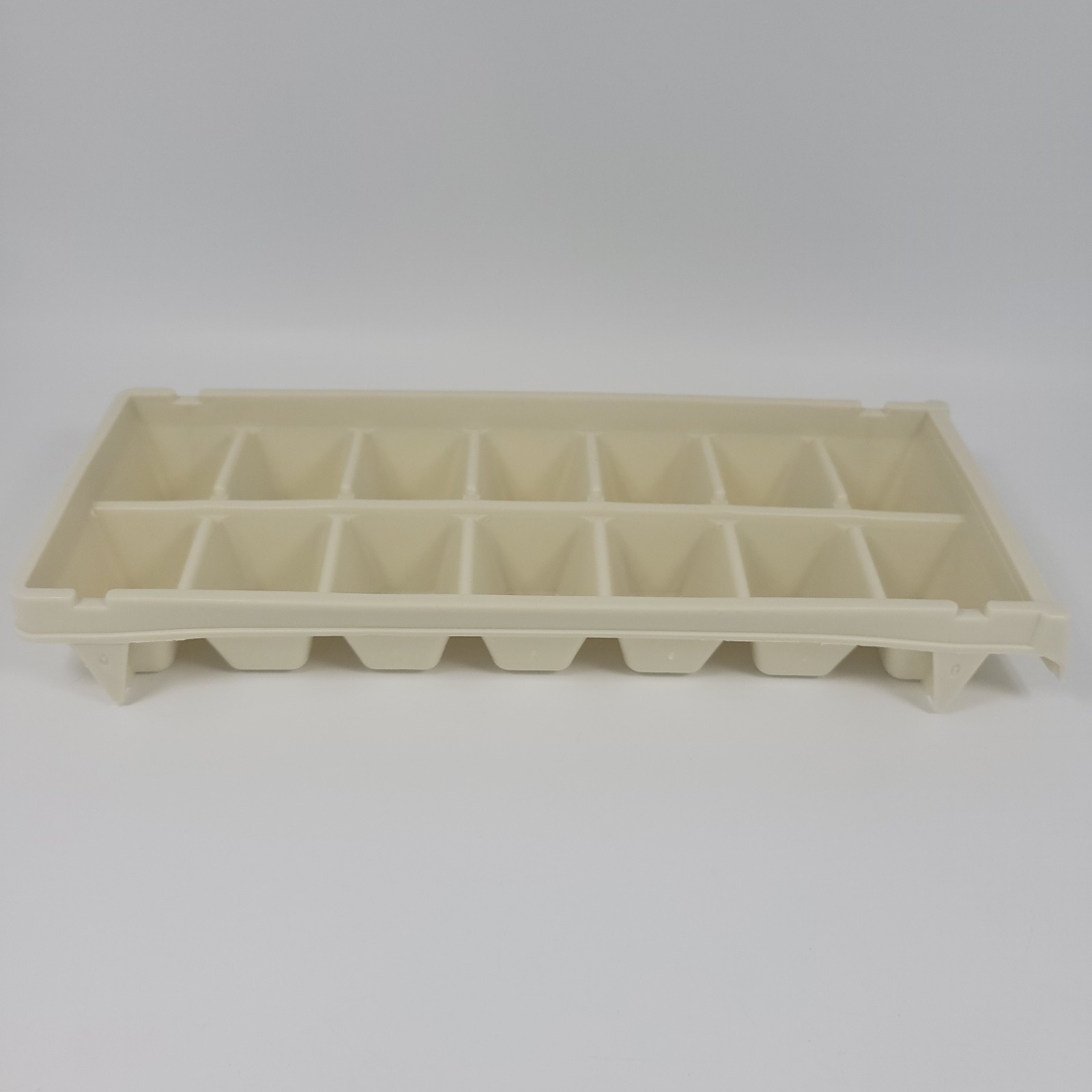 VTG Cubes Ice Cube Tray Off White Stackable Easy Release MCM 70s 80s thumbnail 4