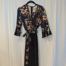 Chic Floral Wrap Dress with Flared Sleeves