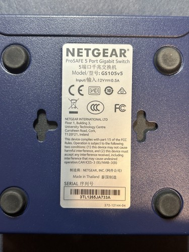 Netgear GS105 Prosafe 5 Port Gigabit Switch WITH POWER ADAPTER - Picture 4 of 6