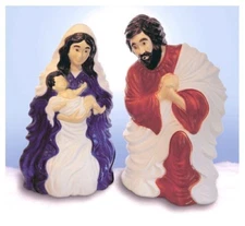 Union Products 238831 28 in. Plastic Nativity Set with Cord Set