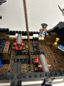 LEGO Pirates 6274 Caribbean Clipper INCOMPLETE Set 95% With Mini Figures