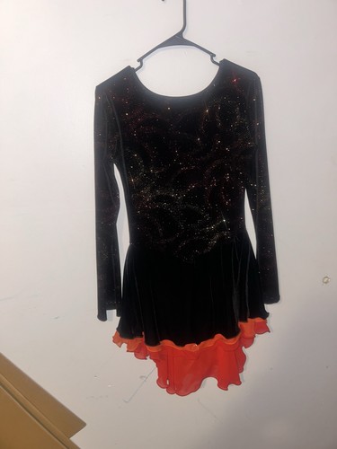 Black Red Glitter Velvet Long Sleeve Skater Dress Ruffle Ice Skating L