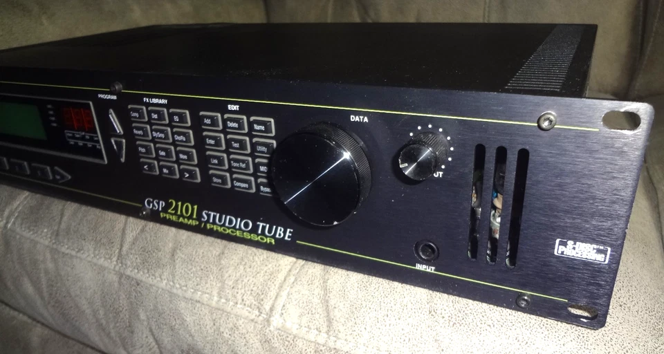 Digitech Artist GSP-2101 Studio Tube Preamp/Multi Effects Guitar Processor - Image 4 of 4