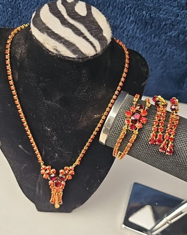 Faux Ruby Red Statement Necklace 16-17” Earrings … - image 1