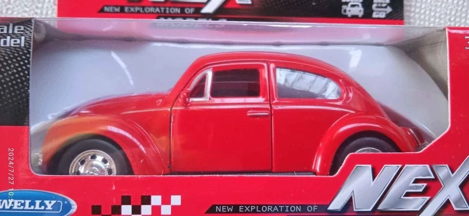 Modellino auto maggiolino rosso - Immagine 4 di 4