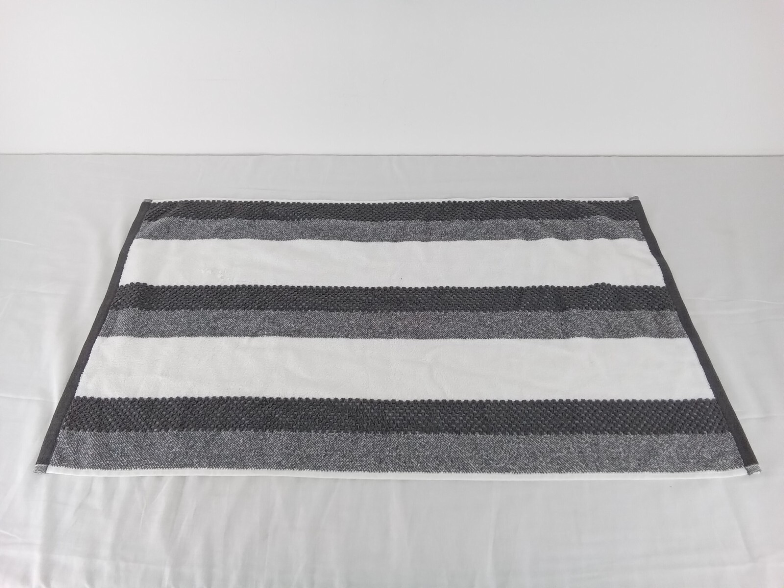 M&S Grey Bath Mat And Grey Bath Towels Hand Towel Set New F2 eBay
