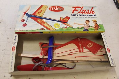 Testors, ''Flash'', Vintage Rubber Powered Balsa Plane Kit, Nice!