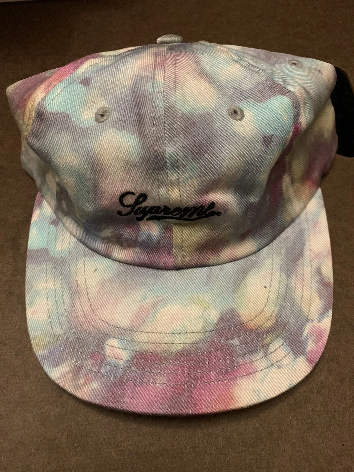 Chapeau 6 panneaux multicolore Supreme Liberty Art Tissus
