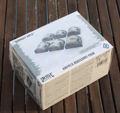 DUST TACTICS - AIRFIELD ACCESSORY PACK - QUONSET HUTS - NEU OVP OOP RAR