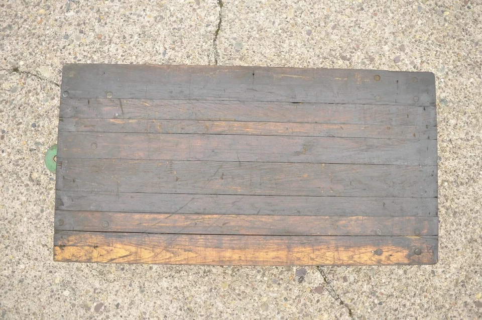 老式费尔班克斯美国工业木材和铁工厂工作车咖啡桌 — 第 3/4 张图片