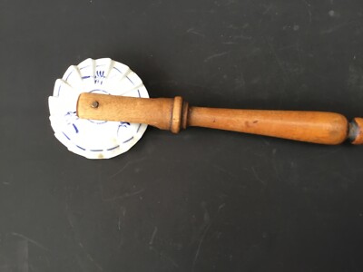 Teigroller   Teigschneider aus Ur-Omas Zeiten