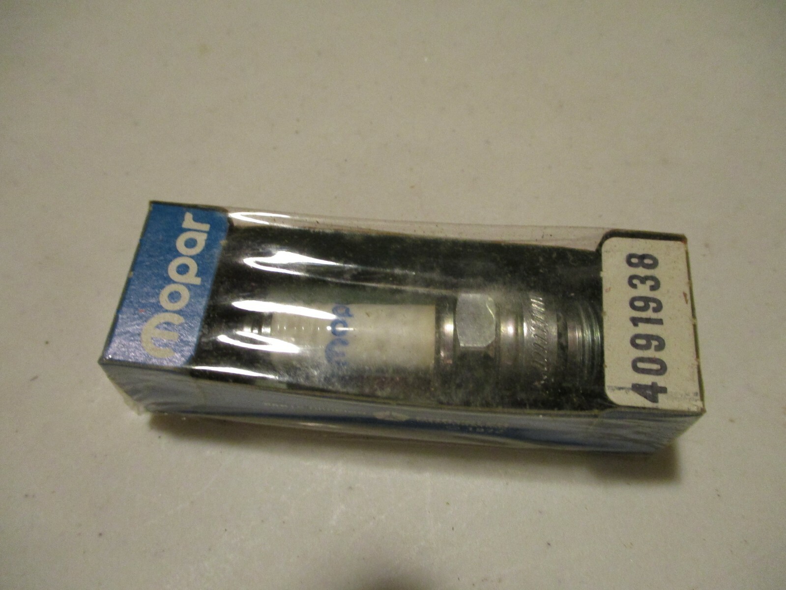 1950s  MOPAR  555PX  NOS