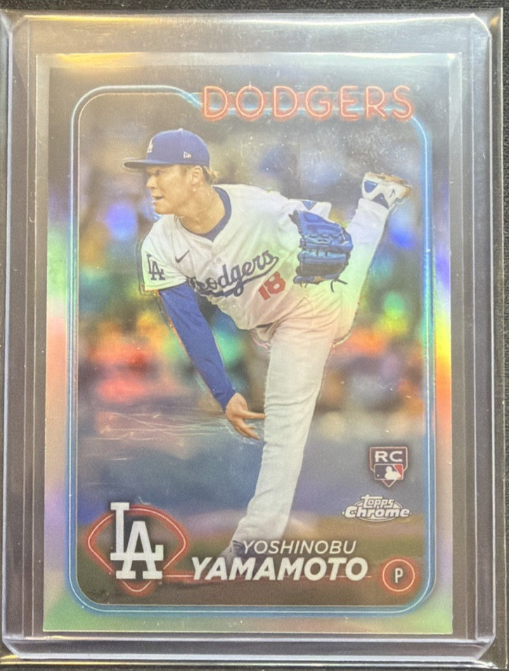 2024 Topps Chrome - Yoshinobu Yamamoto #18 Refractor (RC)
