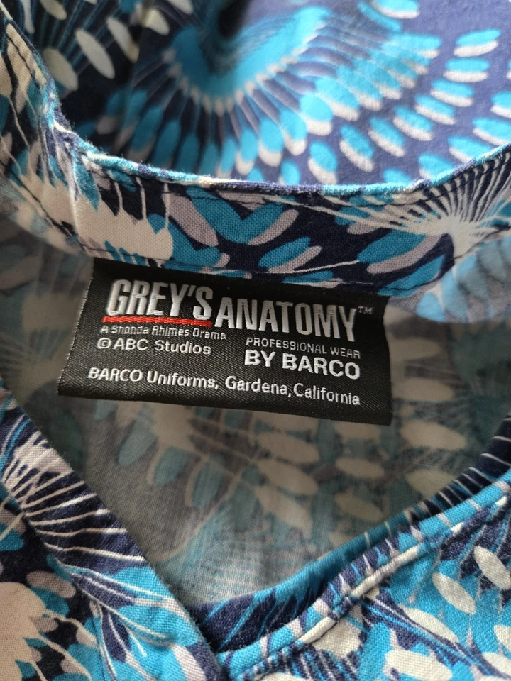 Grey's Anatomy Scrub Top size s-Navy/Grey/Blue  V-Neck-Chest 19"/L 24" - Image 3 of 4