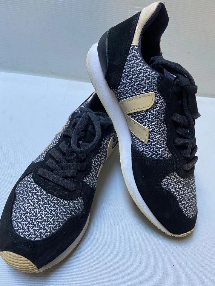 Baskets bicolore 37/38 cuir / daim toile tweed noir & blanc VEJA woman - Photo 1/4