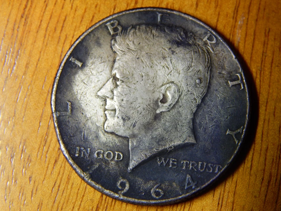 1964 Kennedy Half Dollar Mint Error Cracked  RARE - Image 4 of 4