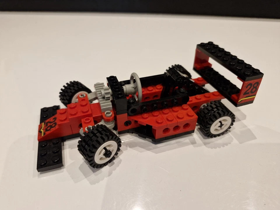 LEGO Technic 8808 F1 Racer, photo 1 sur 5