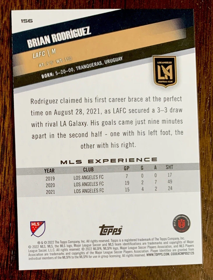 2022 MLS Topps Chrome #156 Brian Rodriguez - LAFC - Cracked ice - Man. Defect - Image 2 of 3