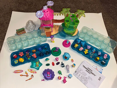 Hatchimals CollEGGtibles island Tropical Party Playset w/ 35+ Figures & extras