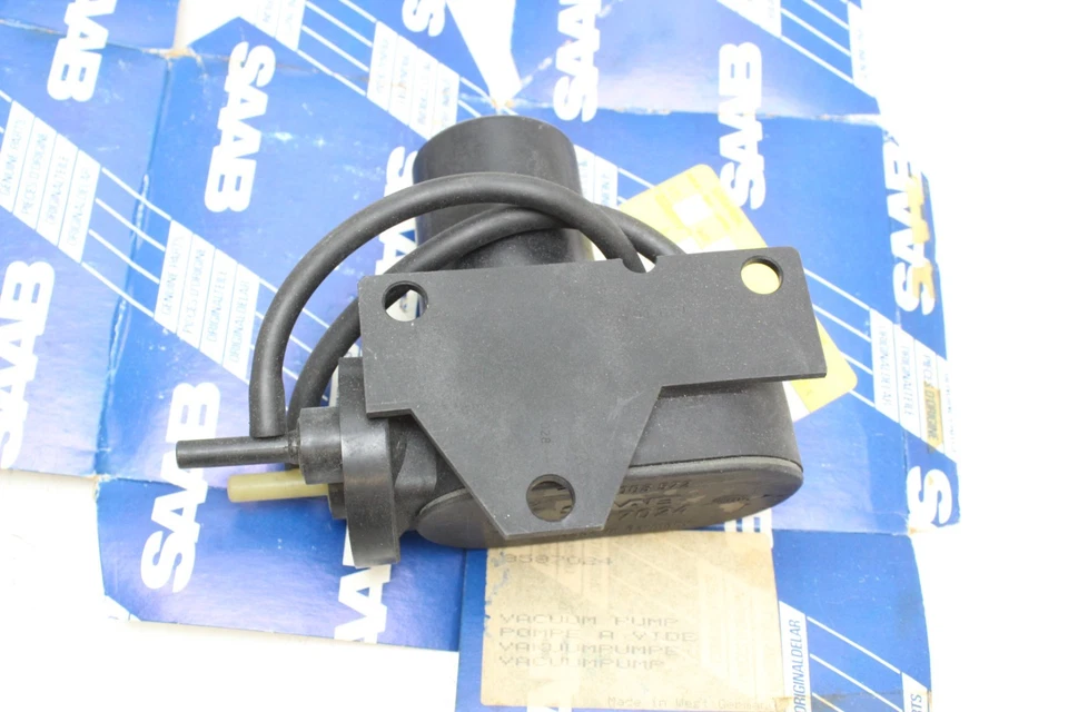 Saab c900 Cruise Control Vacuum Pump 8587024 - Image 2 of 4