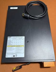 APC SRT3000RMXLA-NC Desktop UPS With Battery / Read Description