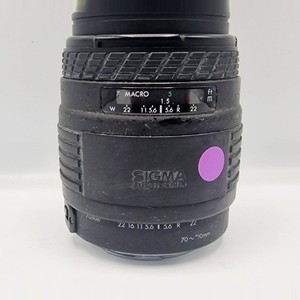 Sigma UC 70-210mm f/4-5.6 AF Zoom Lens Telephoto Made in Japan Multi Coated