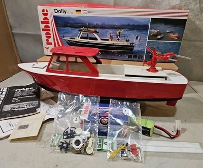 ROBBE DOLLY VTG RC FIREBOAT #1005 BUILT W/ELECTRONICS-ENGINE- H20PUMP & BATTERY 