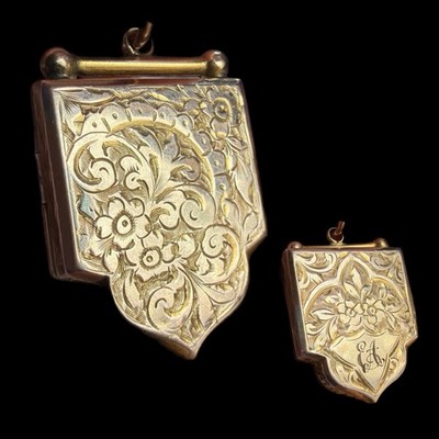 Vintage RARE SHAPE 4.1g Bright Yellow Gold Fill Repousse Locket Pendant Fob