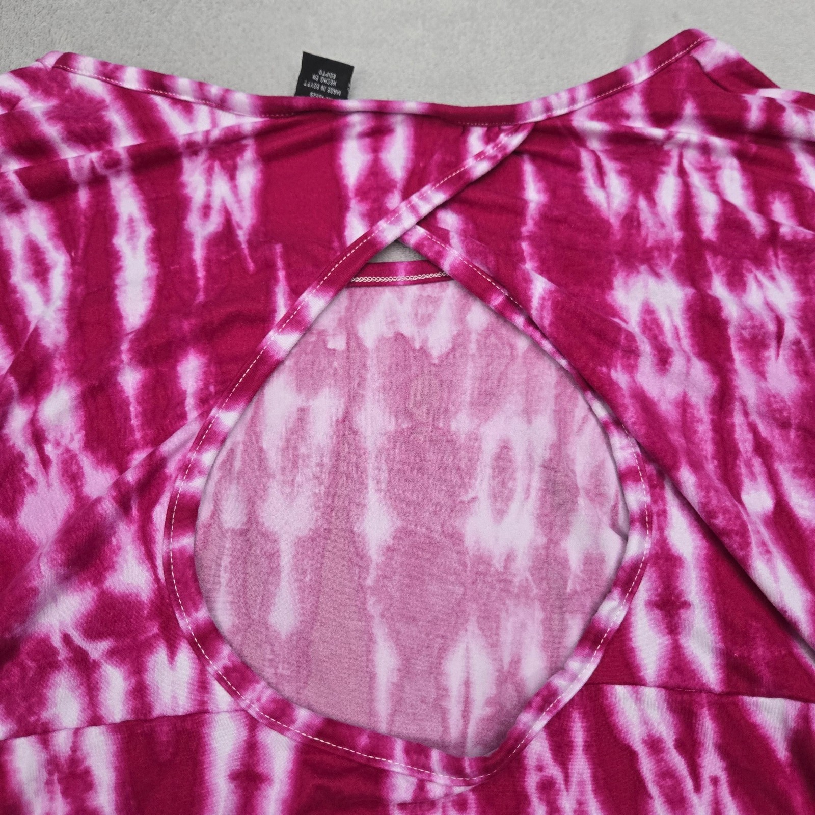 Jennifer Lauren Plus Shirt Womens 2X Ruched Sides Keyhole Back Tie Dye Top